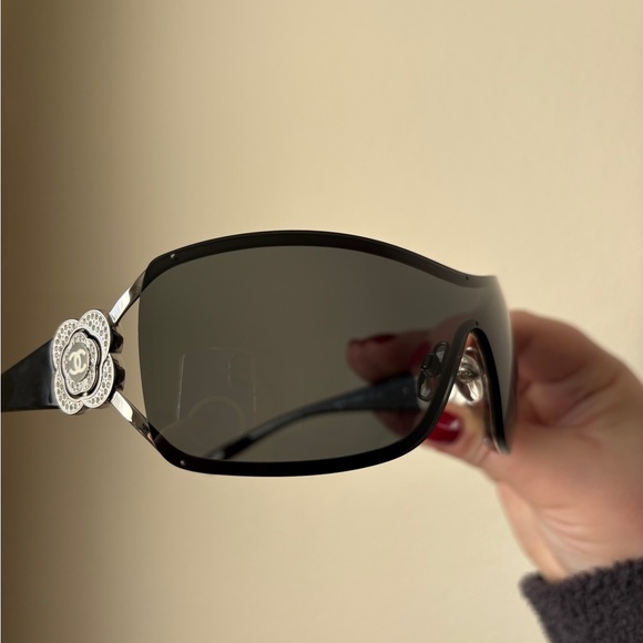 Chanel sunglasses 4164 Camelia flower, authentic - Picture 7 of 14